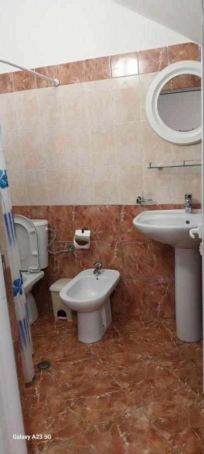 Collaku Apartment'S Vlore Ngoại thất bức ảnh